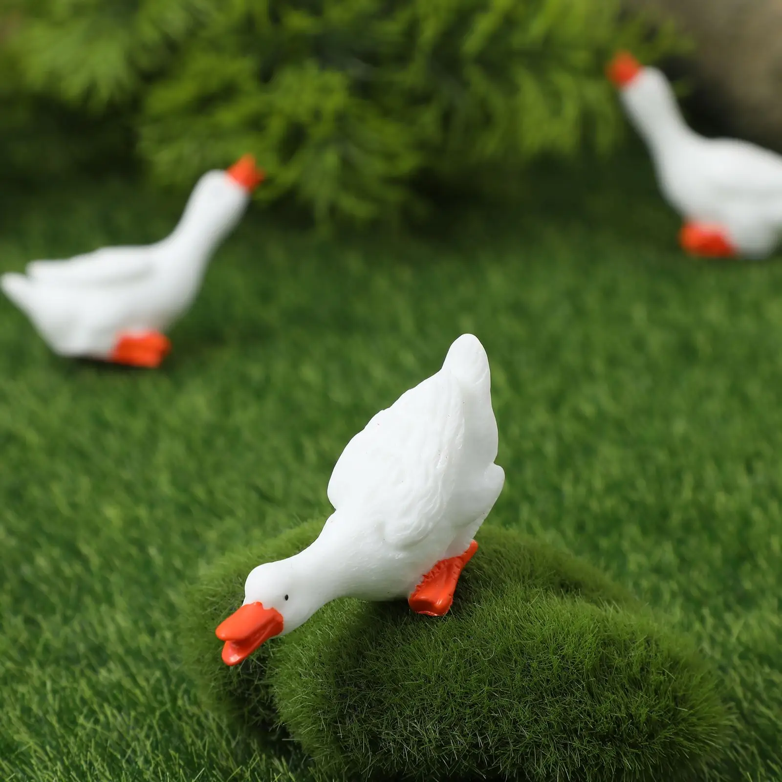 12Pcs Miniature Goose Model Toys Mini Resin Goose Figures Animal Craft Tiny Bonsai Microlandscape Fairy Garden Decor Kids Gifts