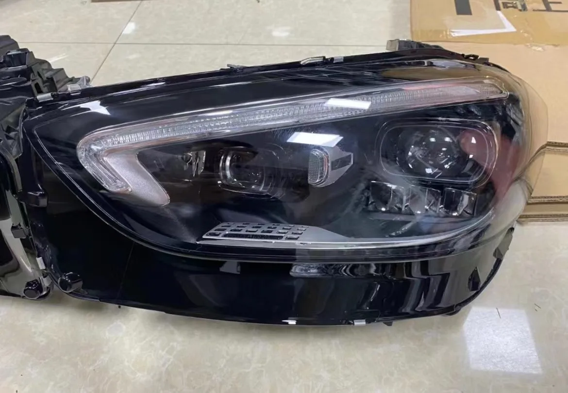 Front light Headlight Headlamp DRL Daytime Running Light for Mercedes benz C class W206 C200 C260L Turn signal