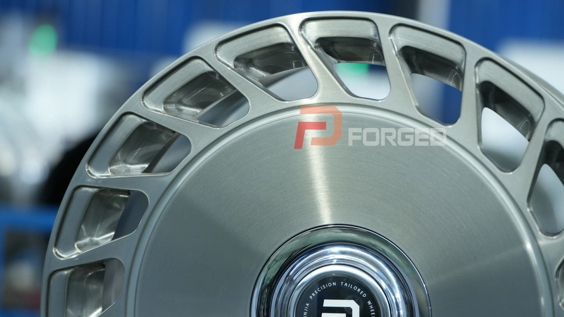 Custom Luxury Alloy Forged Wheels for Range Rover Sport Defender Discovery  GLS GLE GLC  7-series 740