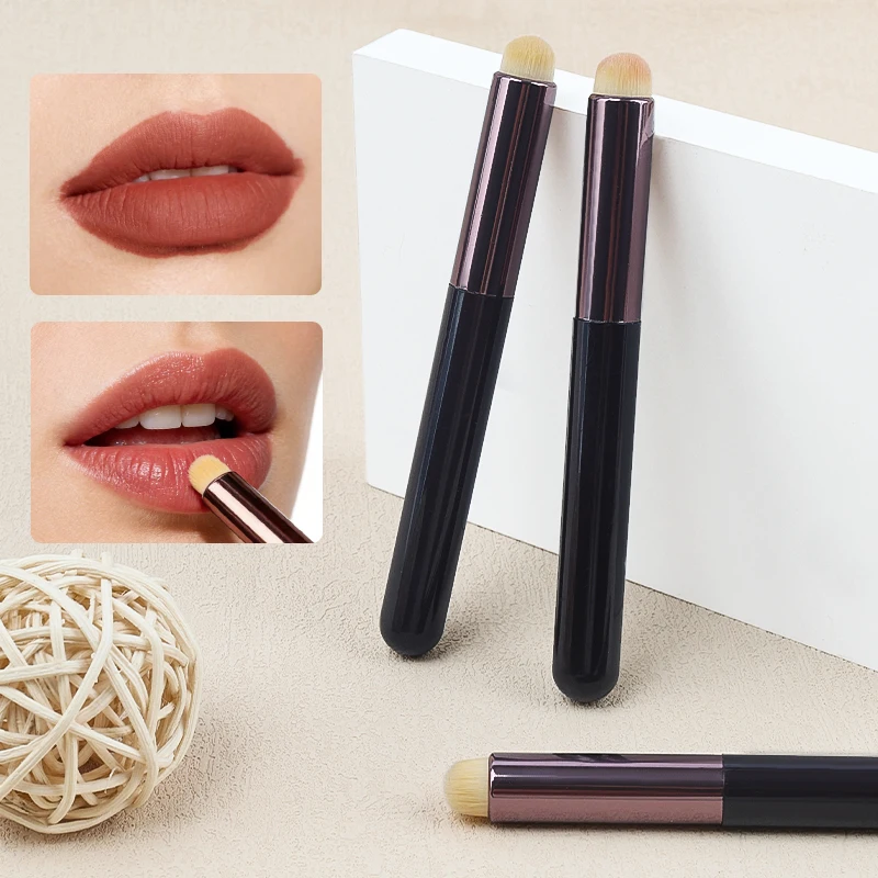 3-teiliges klassisches Lippenpinsel-Set mit rundem Kopf, weiche Borsten, Lippenstift-Concealer-Mischpinsel, tragbares, präzises, professionelles Make-up-Werkzeug