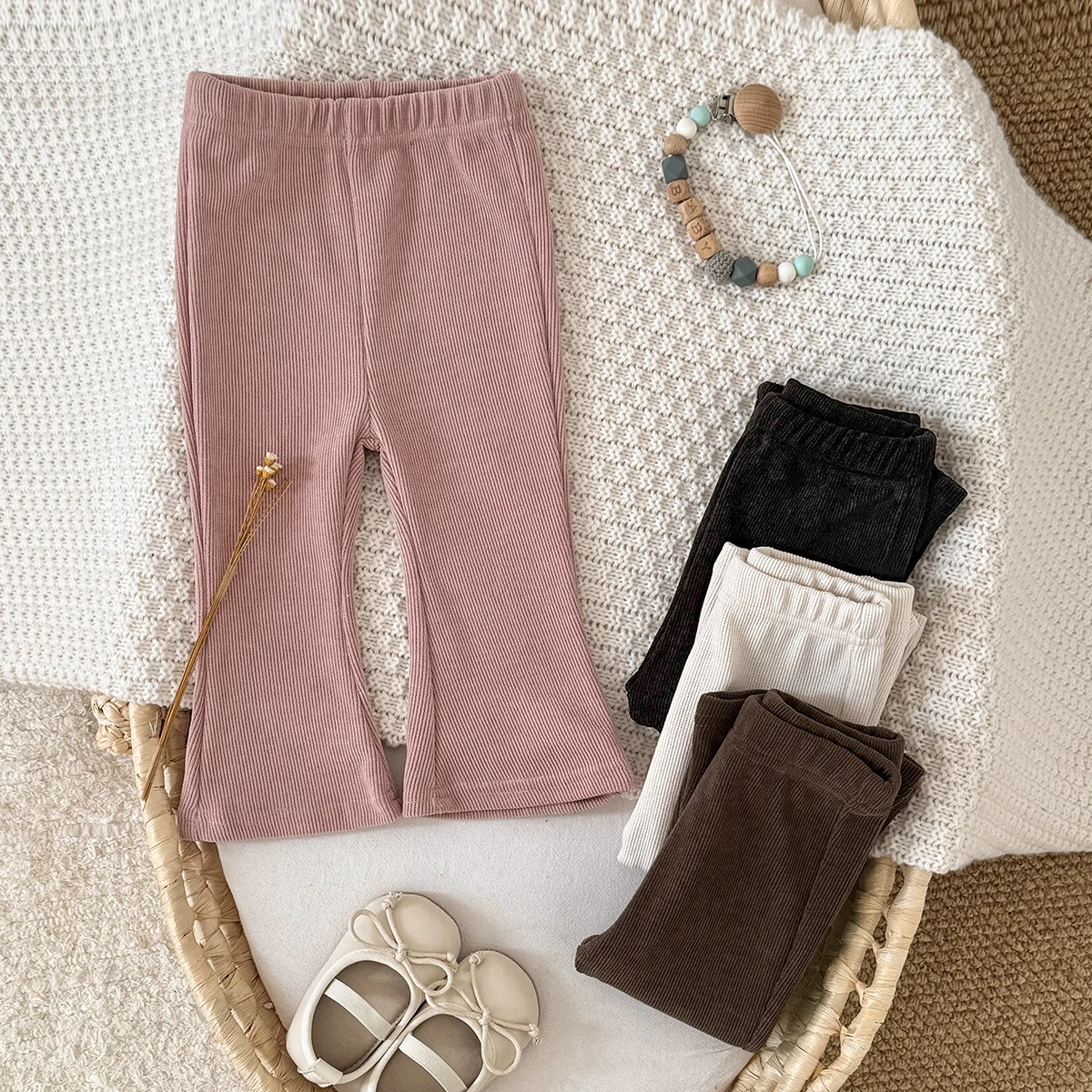 ربيع الخريف جديد الطفل السراويل بلون الجرس أسفل السراويل 1-3 سنوات الفتيات الصغيرات أزياء بنطلون الطفل طماق الفتيات #1