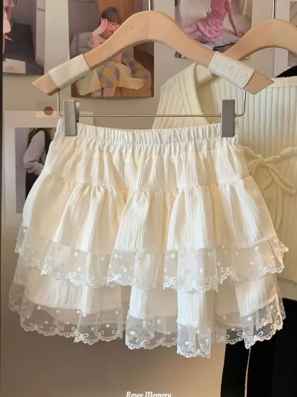 

Новая летняя женская короткая юбка-полусолнце с кружевной отделкой и высокой талией, утягивающая, в стиле пышной юбки-торта, для девушек