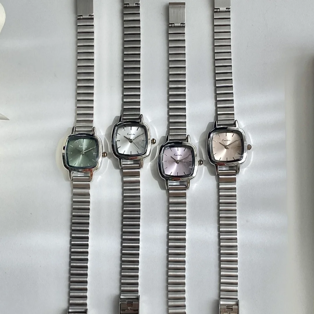 ساعات نسائية مربعة كاجوال للسيدات كوارتز ساعة يد فضية سوار من الفولاذ المقاوم للصدأ ساعة نسائية Relogio Feminino