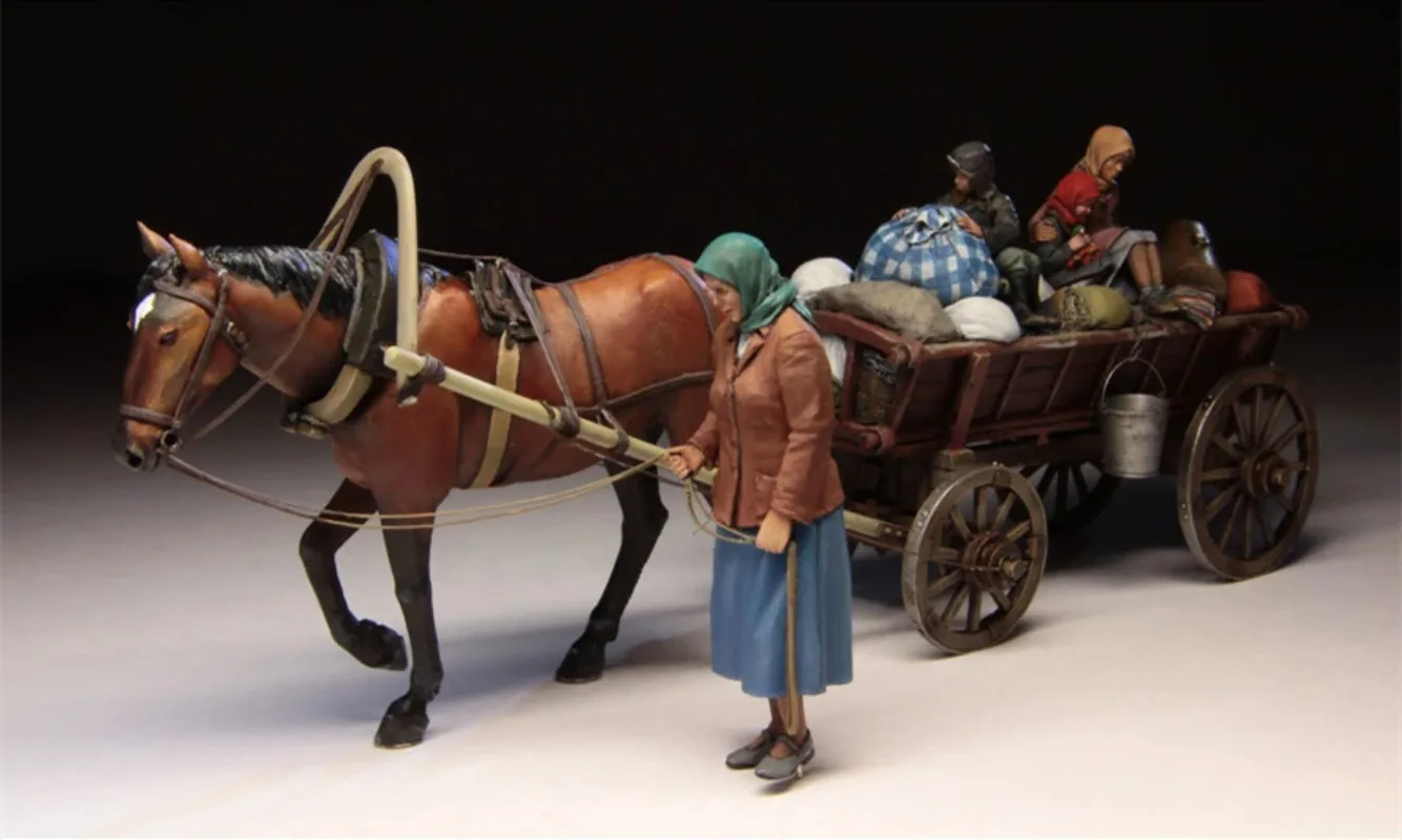 1/35 Scale Resin Figure Model Assembled Kits History Military Themes Russian Refugees with Cart 1941-45 Unassambled Unpainted