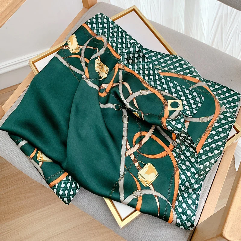 

2022 Korean New Colored Silk Scarves Fashion Print Sunscreen Kerchief Four Seasons Square Headcloth Popular 70X70CM Small Shawls