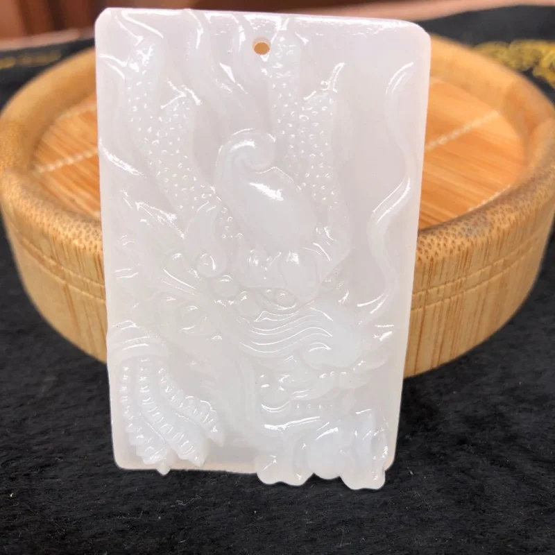 Factory Direct Sales Natural Jade Dragon Pendant Dragon World Jade Pendant Wholesale