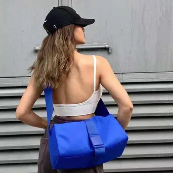 Queshark weiblich lässig einfarbig Oxford Stoff Cross body Sporttasche Sport Wind große Kapazität Fitness-Tasche Pendler Toast Tasche