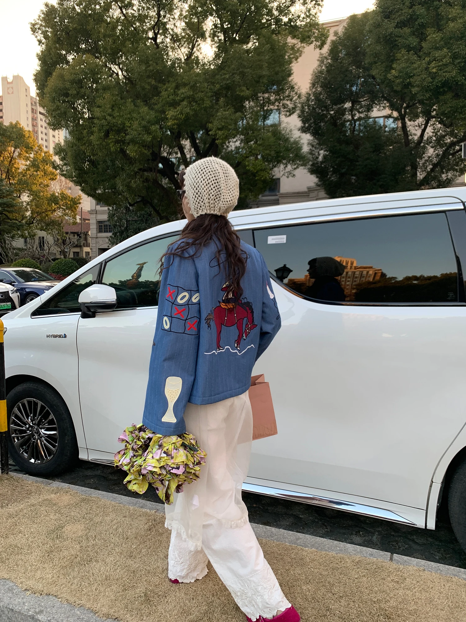 

Le Rouge Retro Fun Heavy Embroidery Patchwork Cotton Quilted Wide Sve Denim Jaet Women's Commute Sle Spring Season