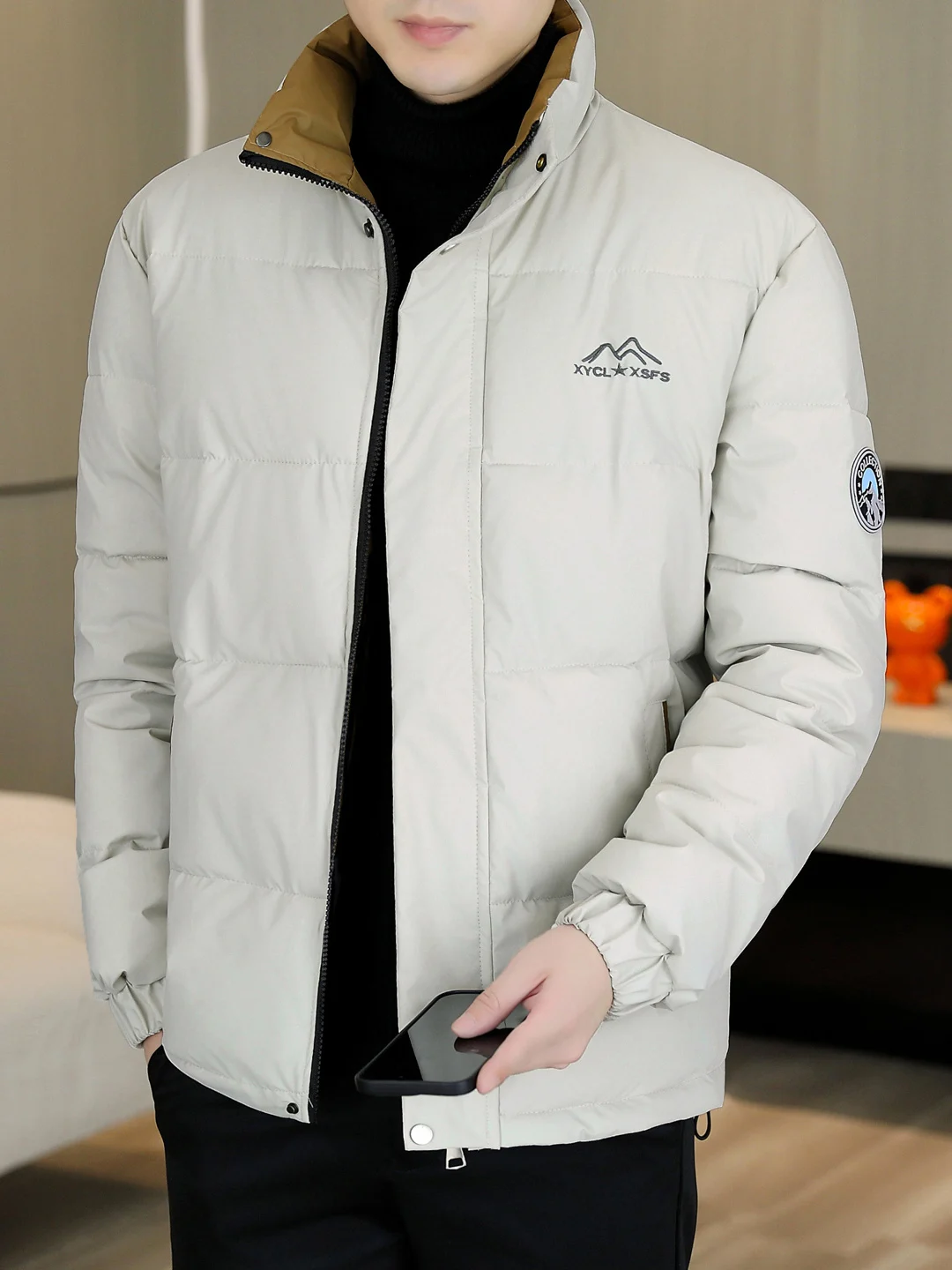 

2025 New Men's Stand Collar Thiened Winter Cotton Jaet Youth Faion Casual Trendy Cotton Coat Outerwear Warmth