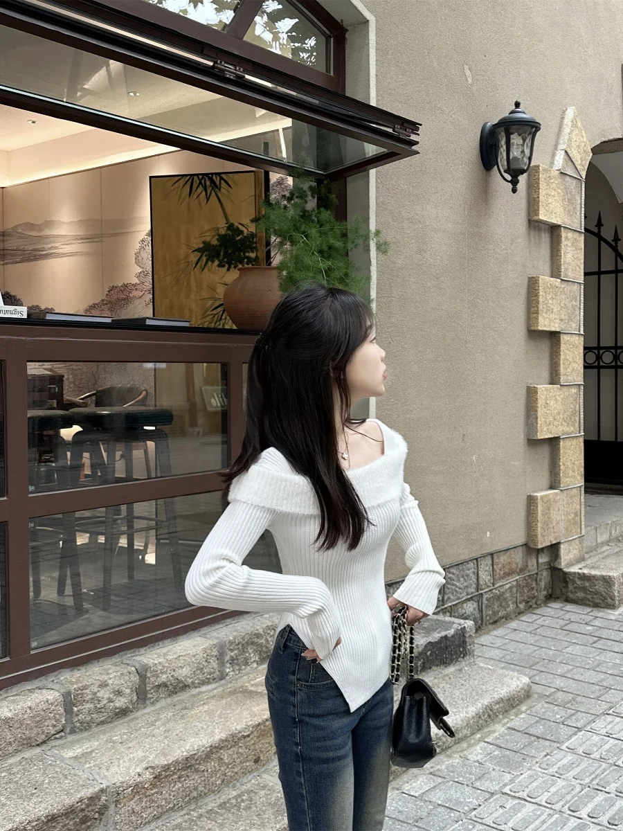 

Kiki Knitted Patchwork oulder Women's Top Winter 2023 Slimming Furry One-oulder Design Sense Faionable Ladies Sweater