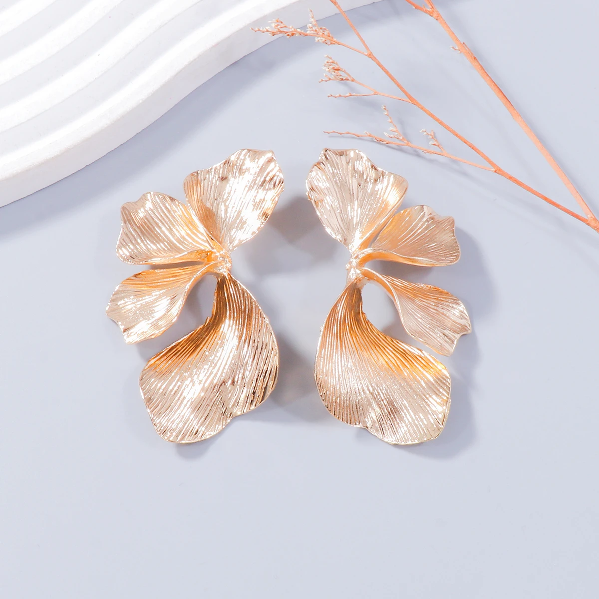 2024 New Irregular Metal Plant Petals Earrings for Women Fashion Holiday Party Jewelry Gifts