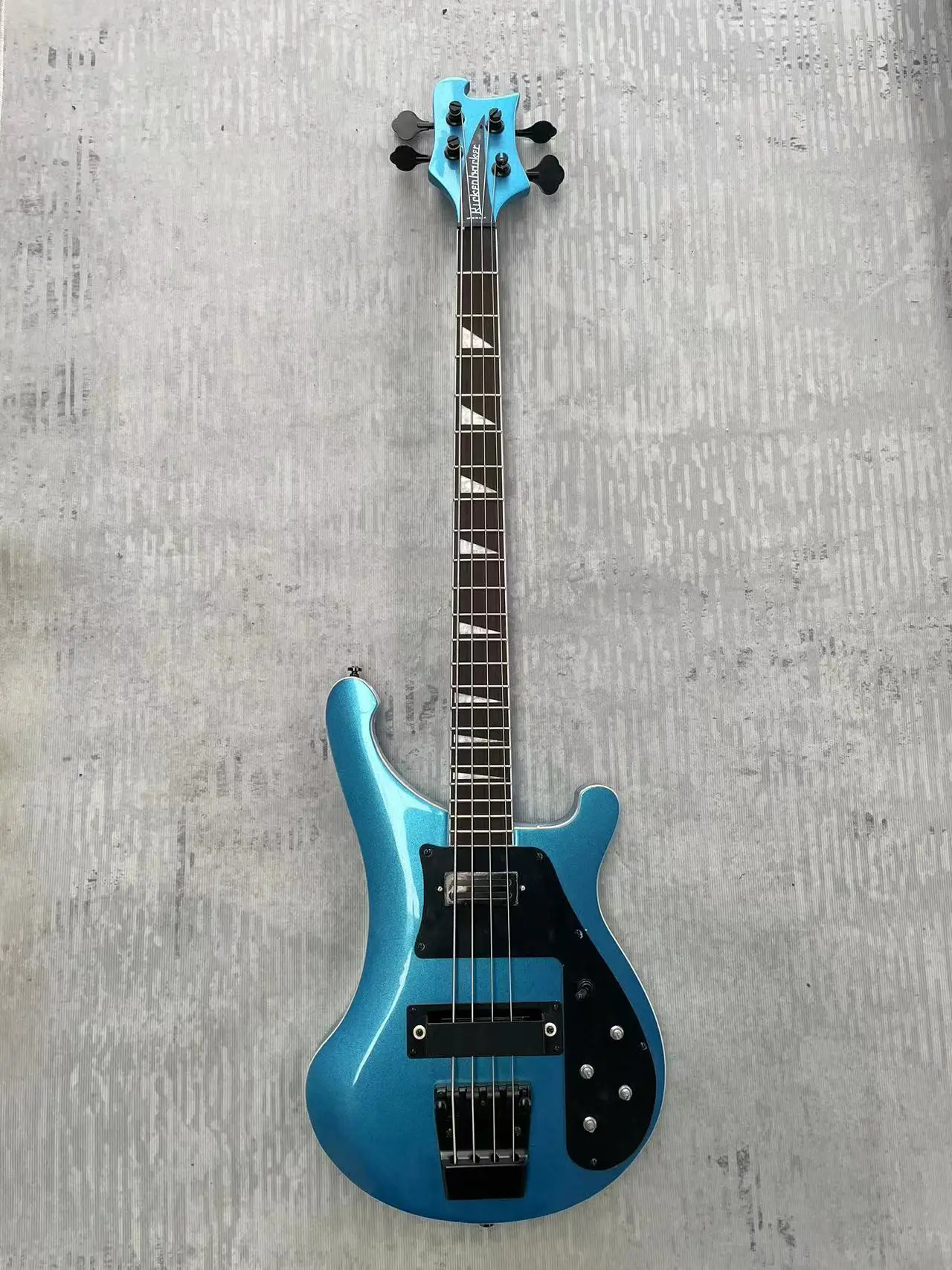 Ricken backer bass  4003, 4 string, have logo  Made in China, blue silver powder paint Double jack