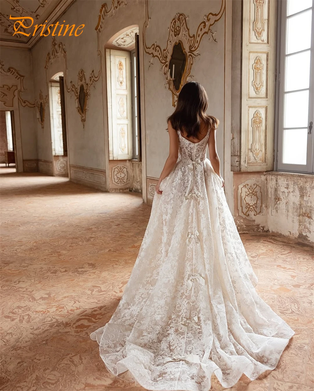 Customized Boho White Organza Wedding Dress Sexy Square Collar Sleeveless Bridal Gown Soft A-Line Chapel Train Vestido De Novia