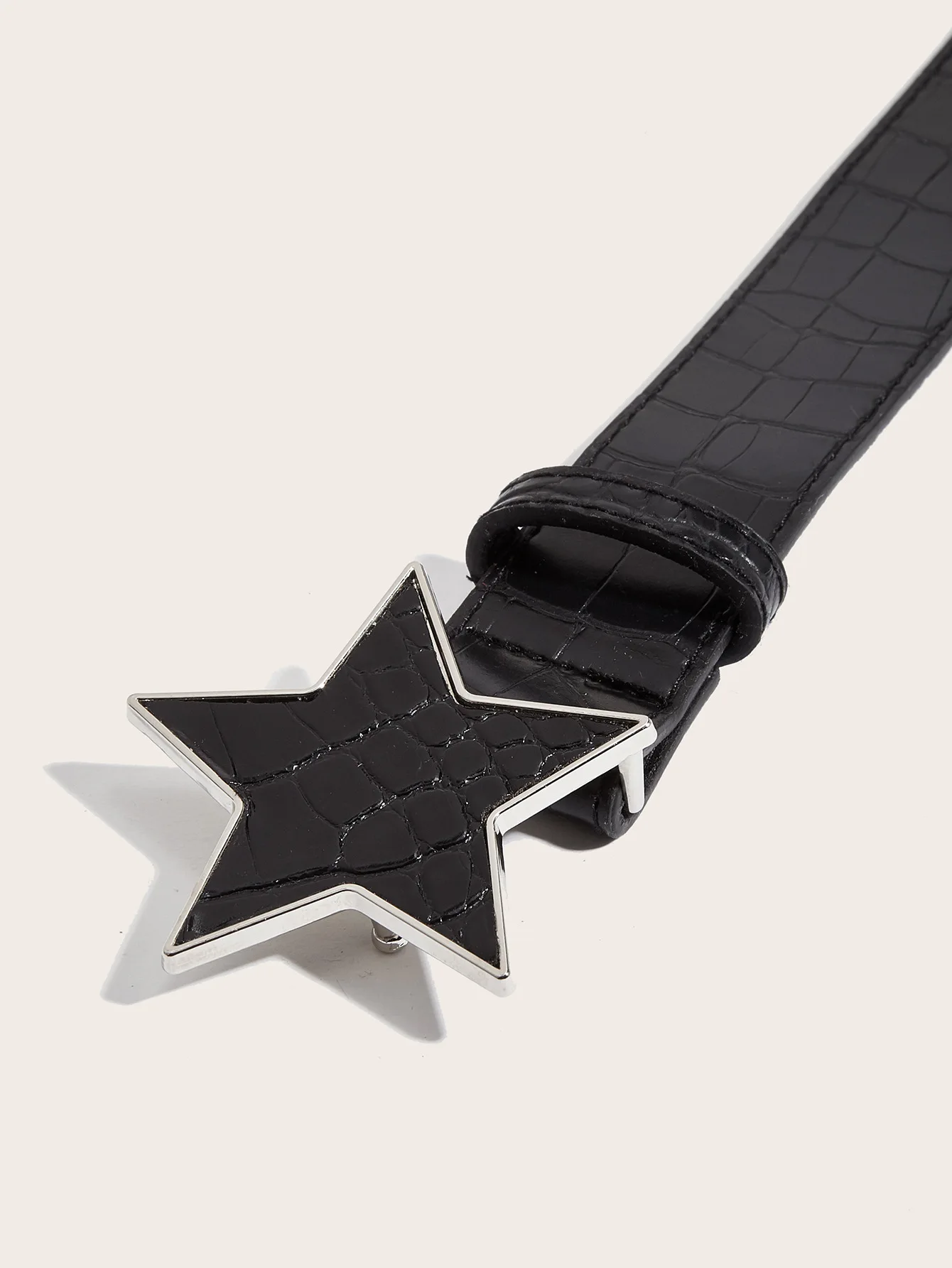 Neu eingetroffen: Modischer, trendiger, einzigartiger Damen-Gürtel mit Nieten – Koreanischer High-End Jugendgürtel im Punk-Stil mit Druckknöpfen für den Freizeitlook – Detail 12