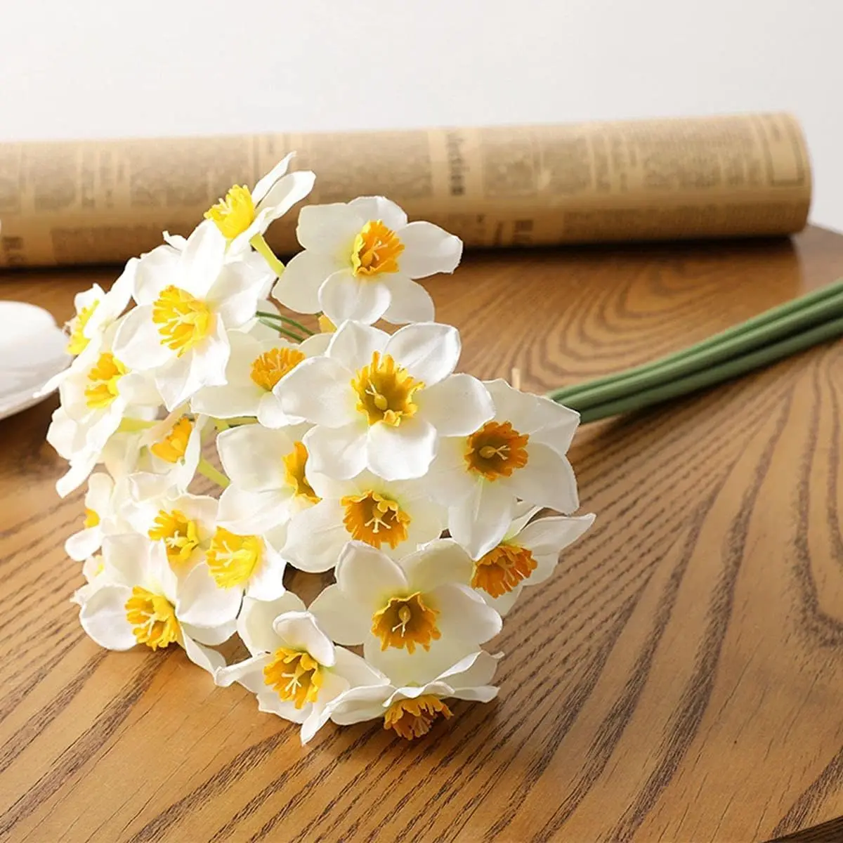 6Pcs Artificial Daffodils Flowers,Faux Daffodils Plants  Daffodils Flowers with Stems Flower Arrangement for Party Wedding  Deco