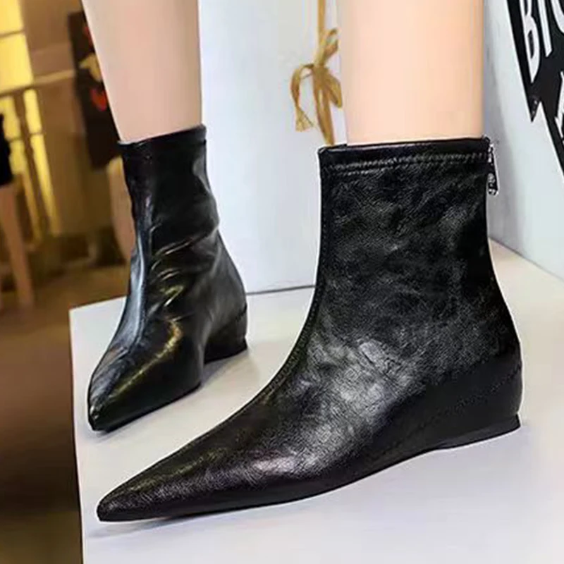 موضة أشار تو النساء حذاء من الجلد السيدات سليم حذاء قصير الشقق فستان الحفلات أحذية الشتاء امرأة بوتاس 2025 جديد Zapatos Mujer