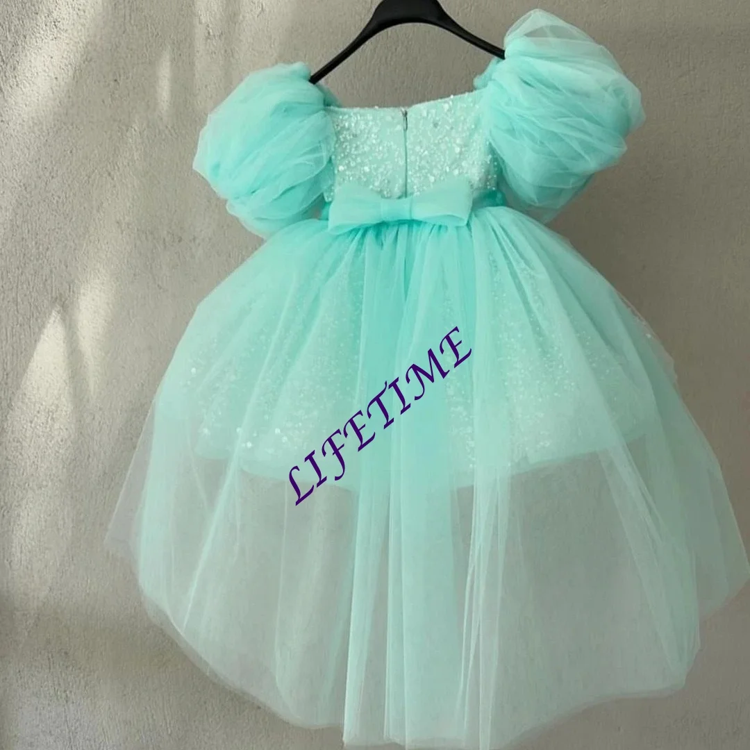 

Customized Green Flower Girl Dress For Wedding Beaded Puffy Seuins Shining Mini Cute Baby Kids Birthday First Communion Gown