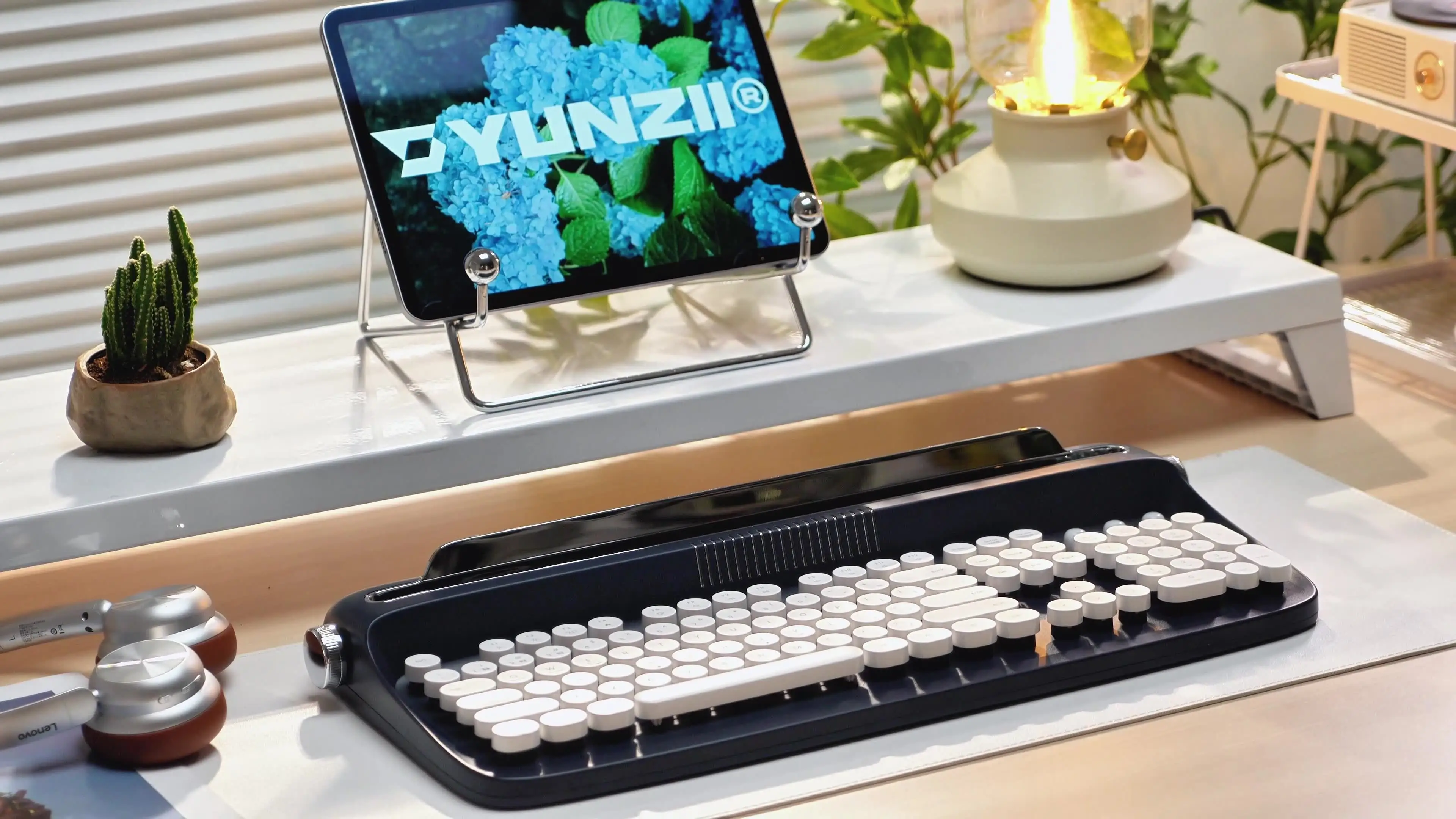 YUNZII ACTTO B503 ワイヤレスキーボード、Bluetooth レトロタイプ