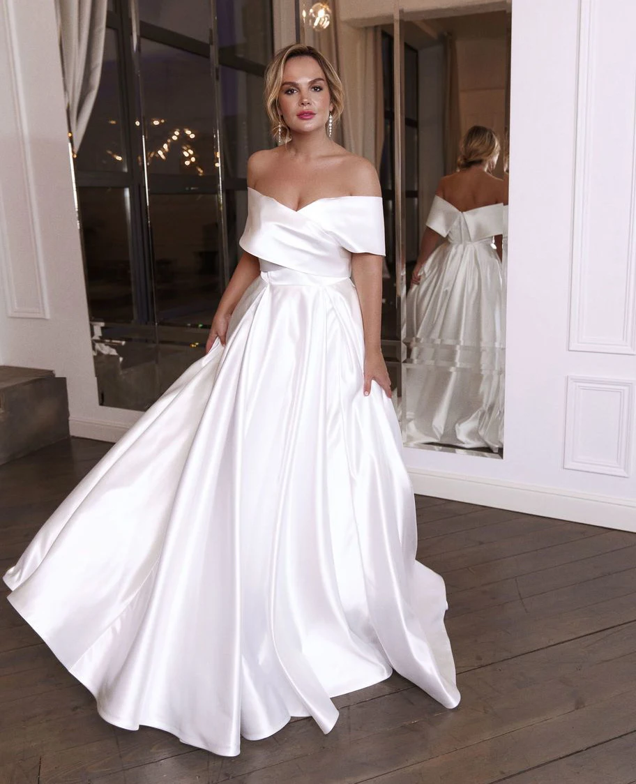 

Simple Boat Neckline A-line Wedding Dress White Ivory Champagne Satin Elegant Princess Wedding Gown