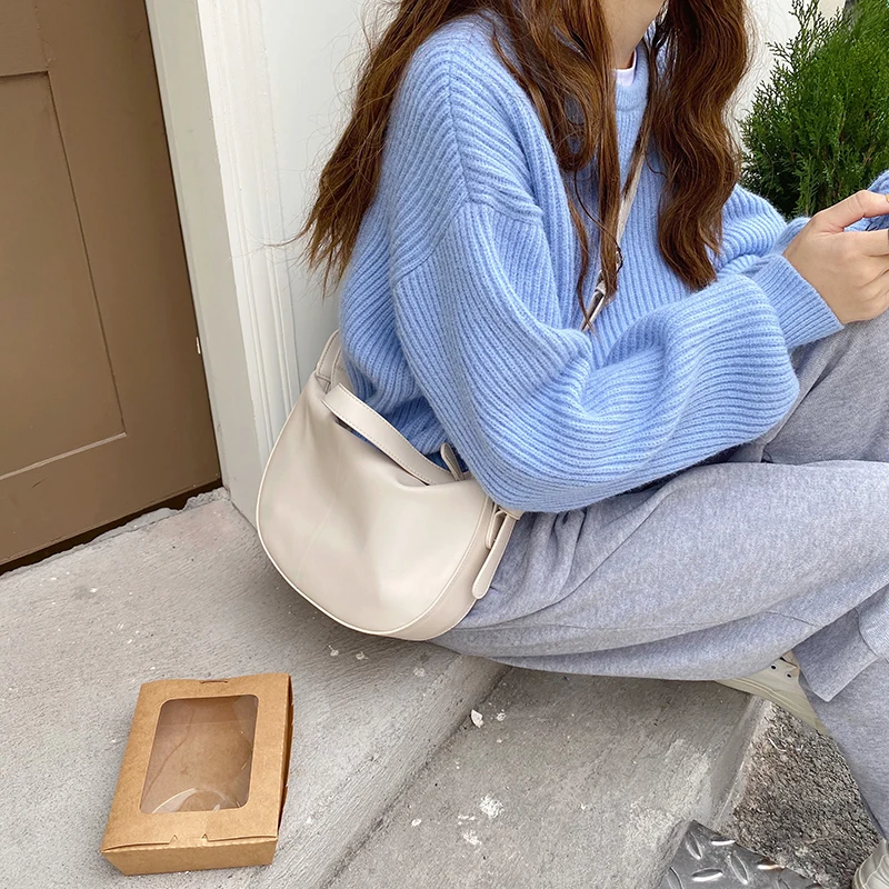 Fashion Large Capacity Saddle Bag Handbags New PU Leather Shoulder Bag 2022 Texture Shopping Bag Zipper Embossed Underarm Bag