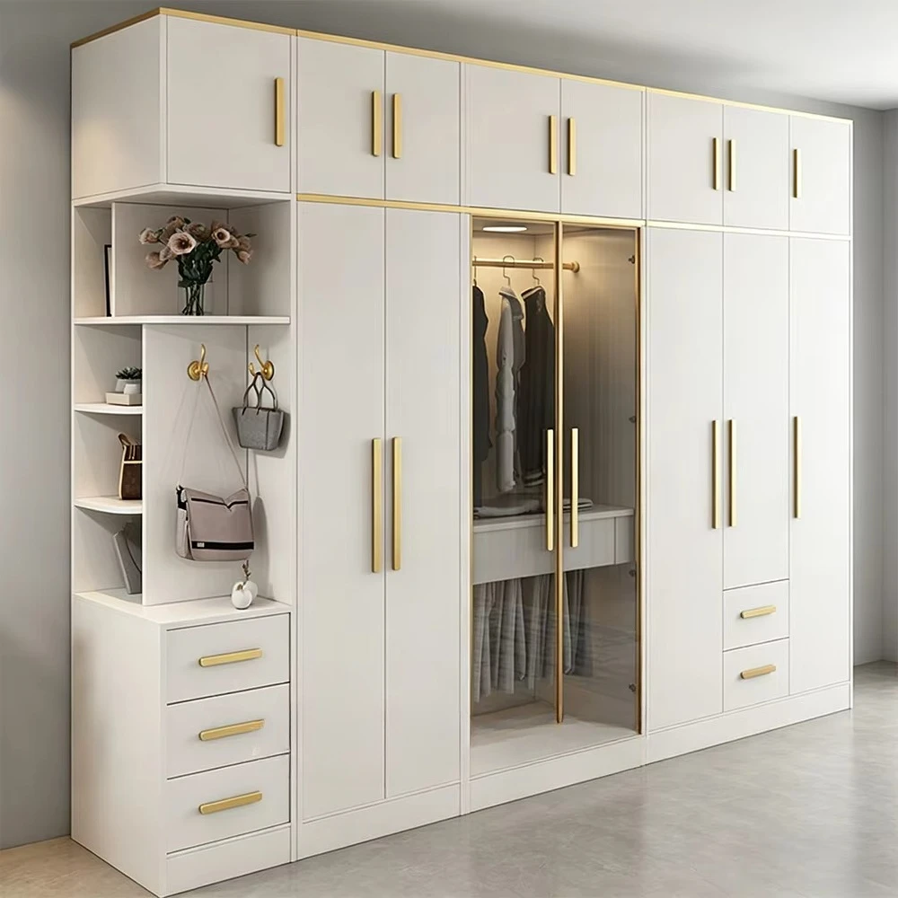 Luxuriöser moderner Kleiderschrank mit Glasschiebetüren und intelligentem Stauraumsystem, minimalistischer Aufbewahrungsschrank