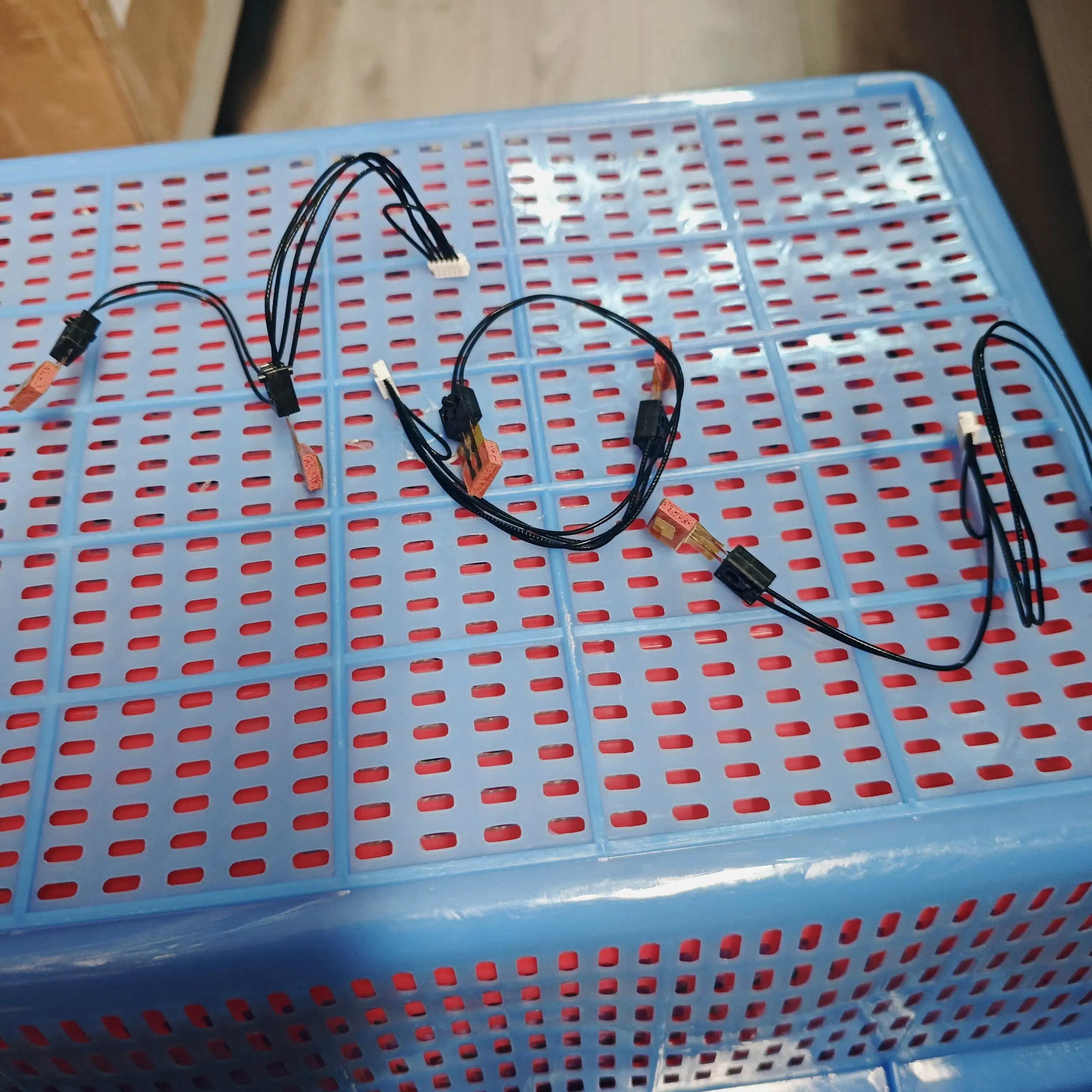 

1pcs A1UDR71011 Fuser Thermistor for Konica Minolta bizhub 223 283 363 423 7828