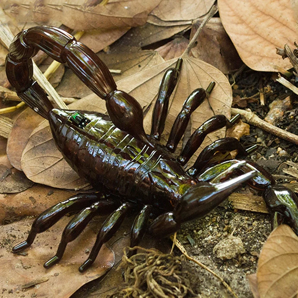 Infrarot-Fernbedienungsspielzeug, Simulation von Insekten, gruselige Schlange/Kakerlake/Spinne/Tausendfüßler/Skorpion/Käfer, Witze, kniffliges