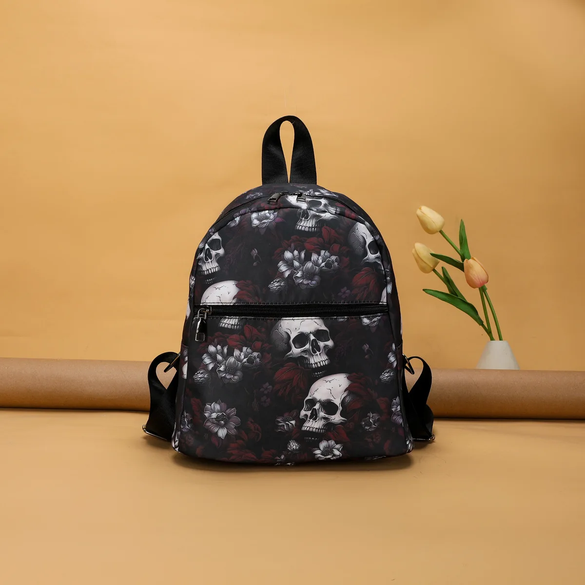 Women\'s Backpack with European and American Fashion, Large Capacity Gothic Style Skull Print Backpack