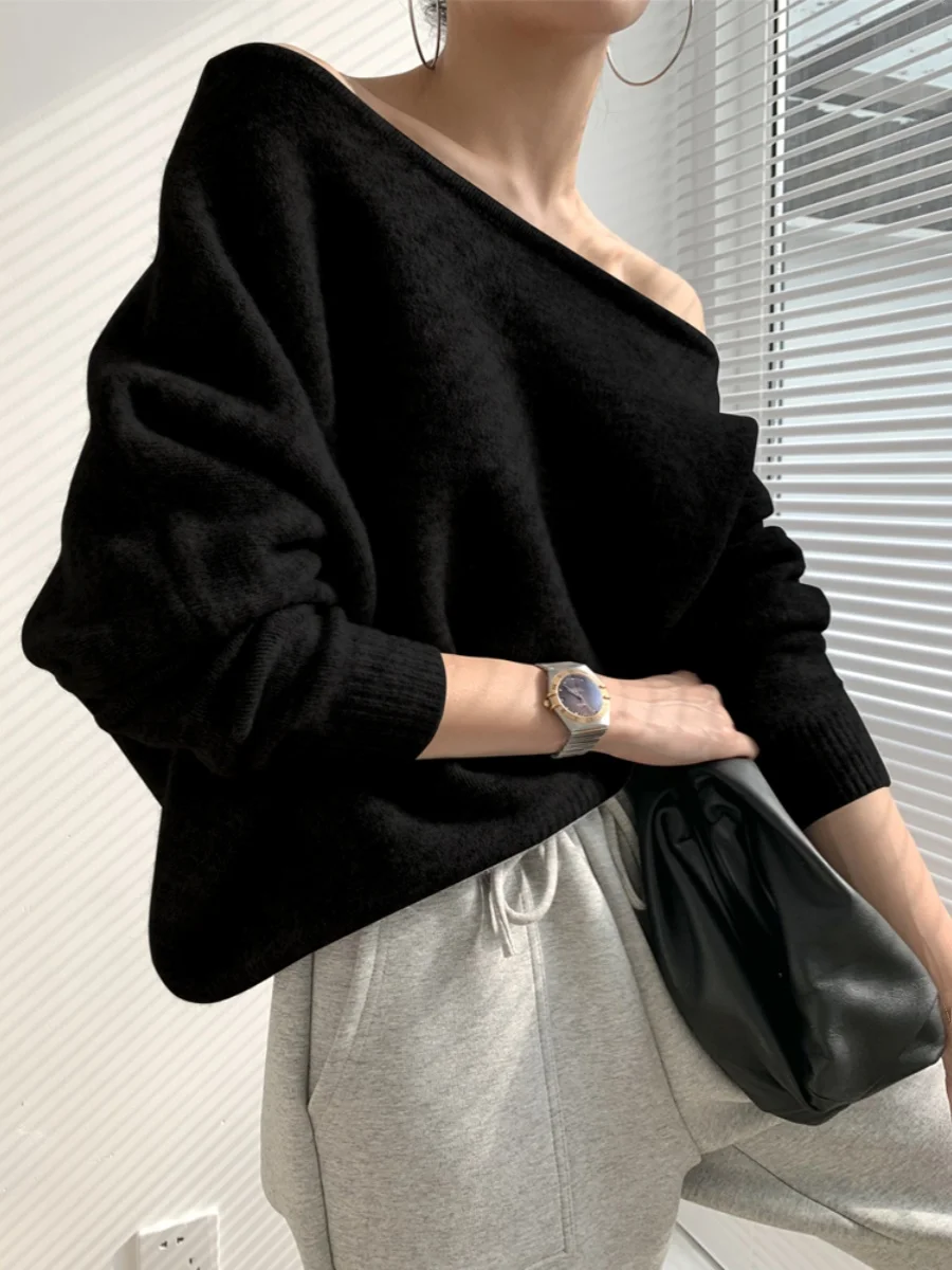 어깨 노출 짧은 니트 스웨터 여성의 세련된 느슨한 비대칭 디자인 한국 스타일 코튼 긴 소매 탑 겉옷