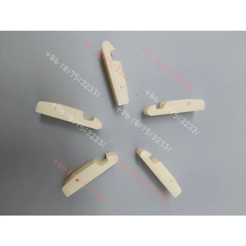 Air detector shell, clip, buckle, hemodialysis machine accessories are brand new, with pin springs.