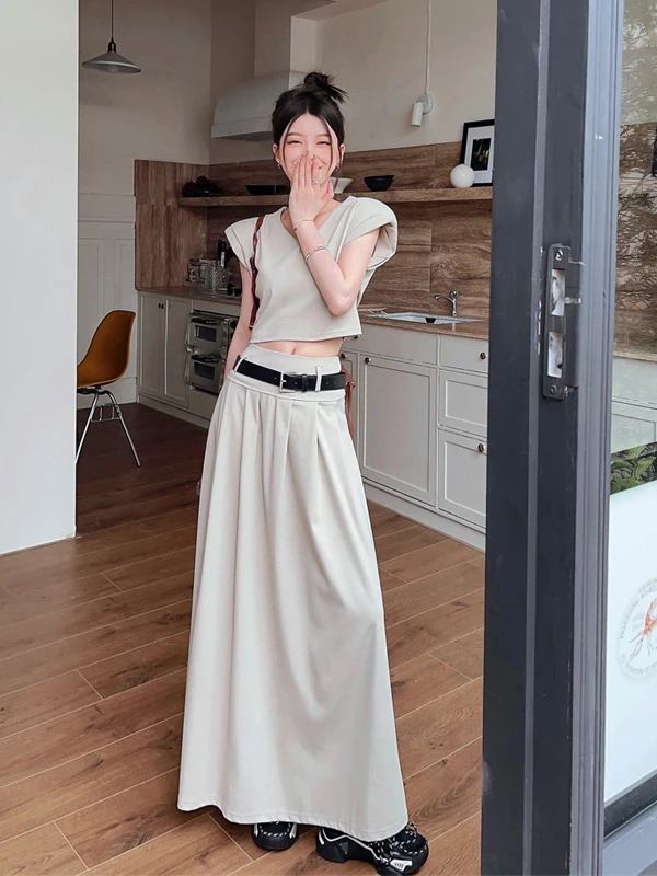 

Korean Style Sweet Cool Pure Color V-Neck Short Skirt T-Shirt Women's Summer High Waist Slimming Midi Skirt Two-Piece Set