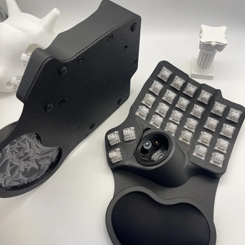 Charybdis split keyboard Kabel Single-mode RGB Welding Axis Trackball Terintegrasi Wrist Rest QMK Keyboard Mekanis Khusus
