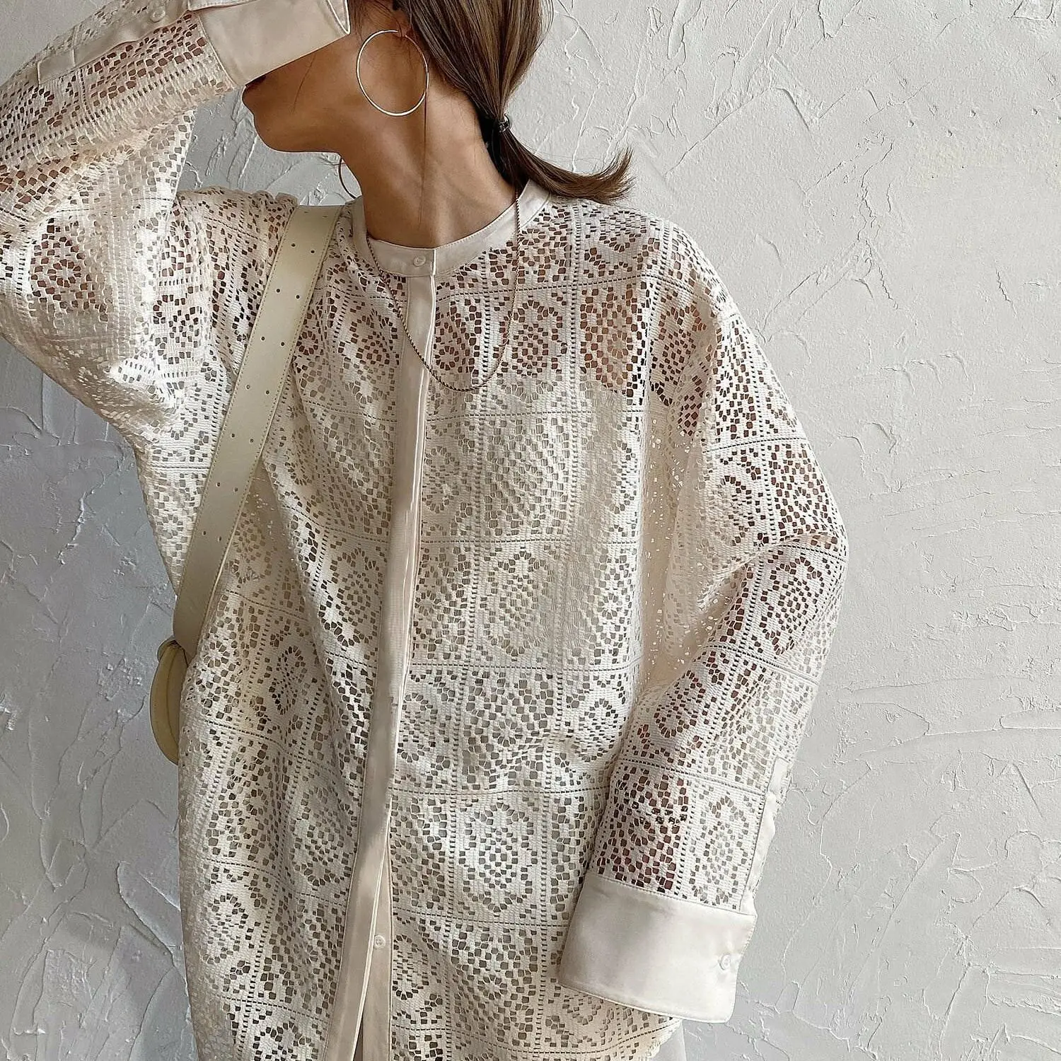 

Trend Lace Shirts Openwork Crochet Tops Cardigans Women Retro Blouse Sun Protection Tops Mujer Black White Shirt Long-Sleeve New