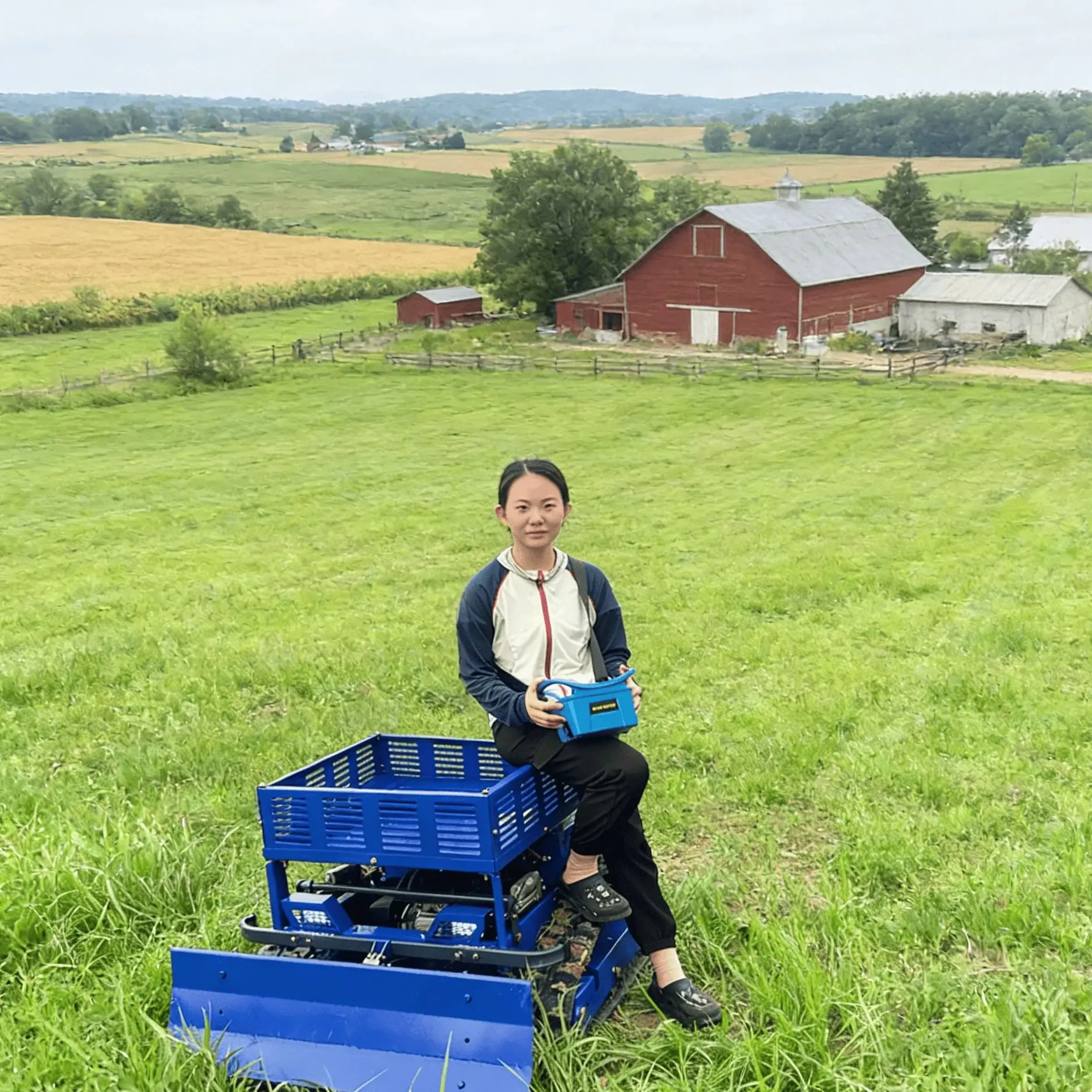 

Настраиваемая профессиональная газонокосилка с дистанционным управлением, ширина среза 550 мм, модель 2000 ㎡ Высокоэффективный для ферм и садов