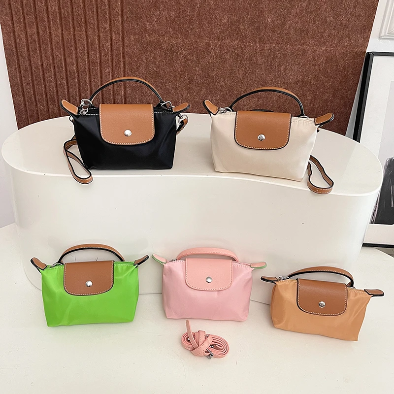 

Luxury Designer Paris Fashion Tote Messenger Bag For Women With Letter Logo And Large Capacity Elegance