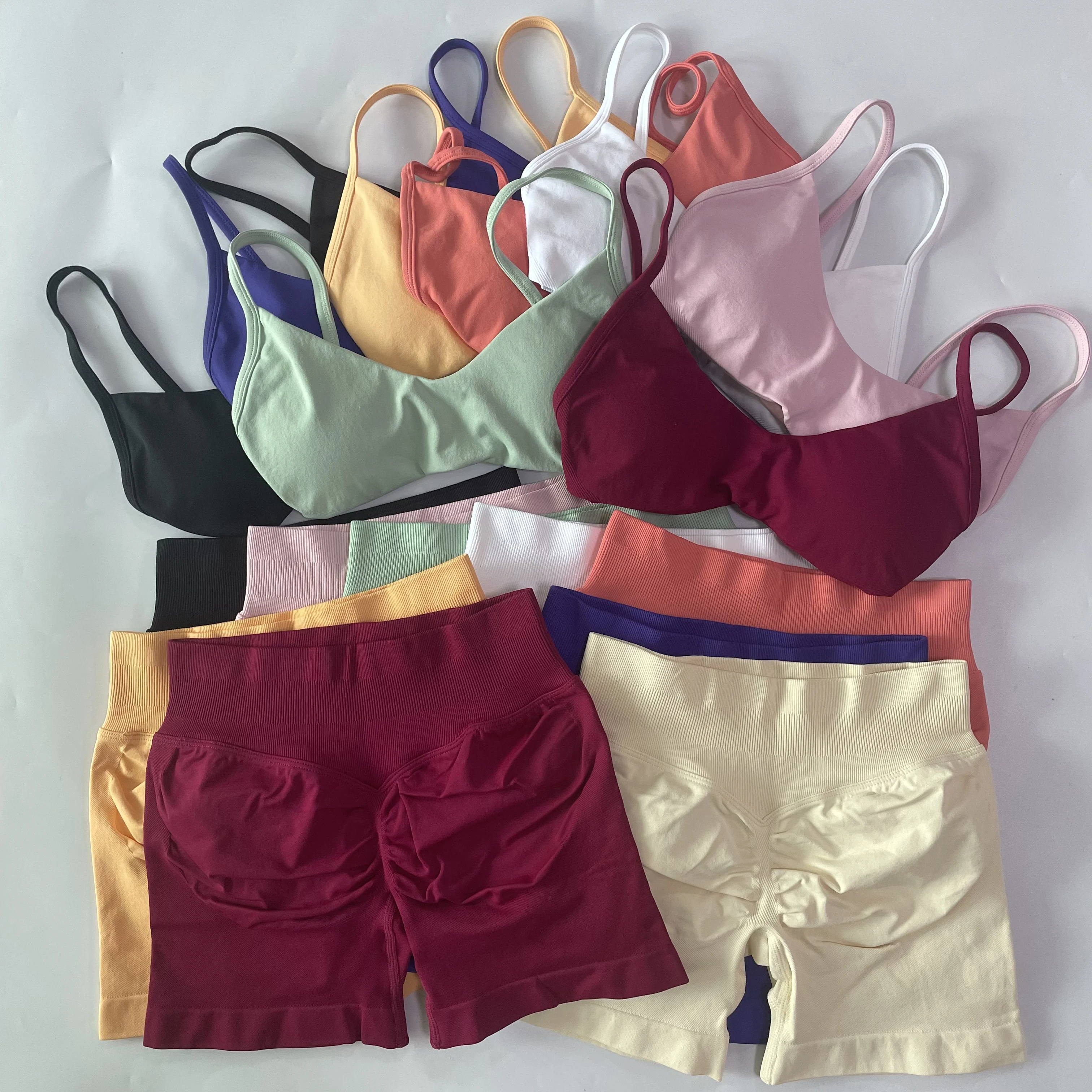 2-teiliges Set für Damen: Sport-BH mit Rundhalsausschnitt, nahtlose Scrunch-Yoga-Shorts, rückenfreies Fitness-Workout-Set, Sportbekleidung, Outfit – Detail 7
