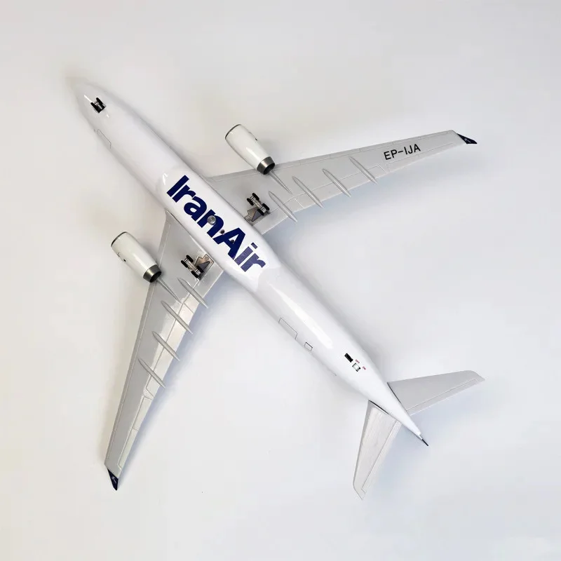 Scale 47cm Model Plane Air Iran A330 Airways Airplane Airline Plane Model With Landing Gear With Light Resin Plane Ornaments for