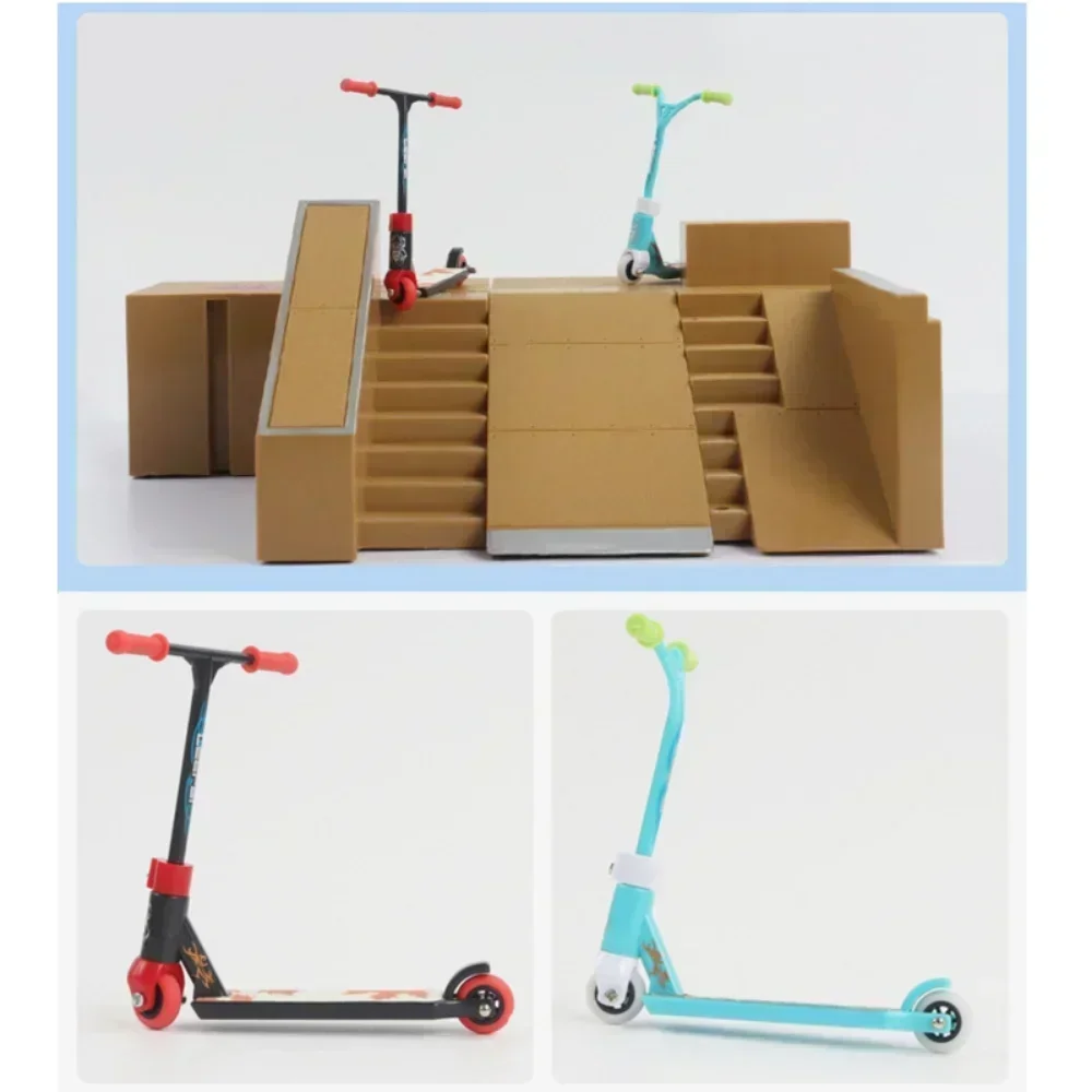 Mini modello di scooter da dito in lega, movimento interattivo della punta delle dita, giocattolo, novità, skateboard per regalo di festa interattivo genitore-figlio