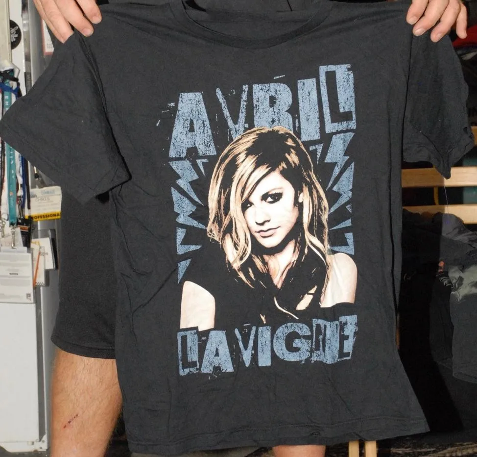 

Редкая мужская хлопковая футболка Avril Lavigne The Black Star TOUR S 234XL