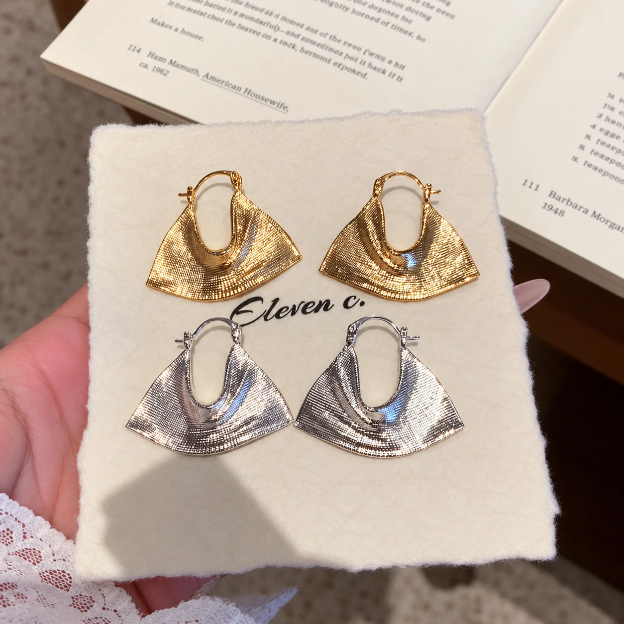 Openwork Earrings Statement-Sized Vintage-Inspired Earrings Statement Earrings Light-Catching For Dinners Photo-Ready Outfits