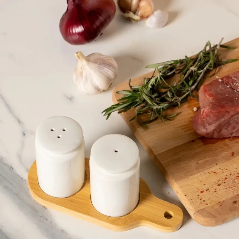 

Nordic Simple Pure White Ceramic Pepper Bottle Set Home Salt Shaker Seasoning Box A Pair Flavoring Utensils Kitchen Supplies