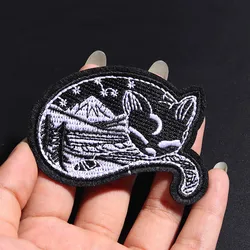 Hotsale Black Shanshui Cat Size: 7.1 * 5.4CM Embroidered Patches for Clothes  Appliques 3D Diy Coat Hat Badges