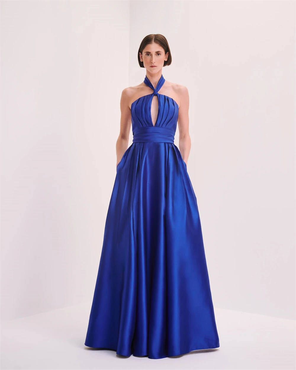 

Customized High Quality Blue Satin Evening Dress Halter Sleeveless Celebrity Gowns Fashion Party Dress Open Back Exquisite