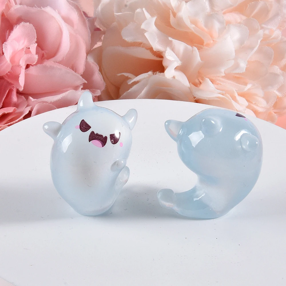 

6Pcs Glow in the dark Ghost Dolls Mini Cute Halloween Desktop Decoration Moss Micro Landscape Ornaments DIY Kawaii Resin Crafts