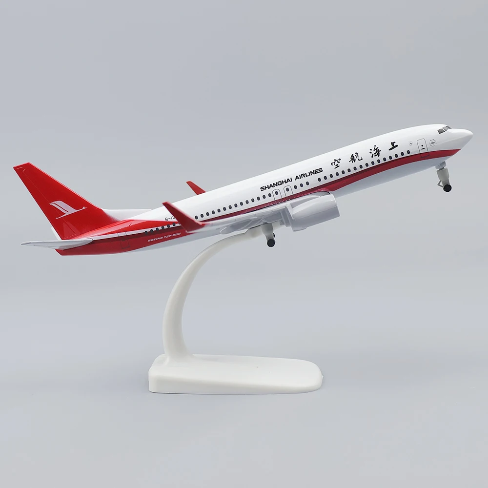 

Metal Aircraft Model 20cm 1:400 Shanghai Airlines B737 Metal Replica Alloy Material With Landing Gear Wheels Ornament Toy Gift