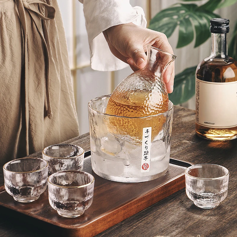 

Japanese Glass Bar Sets Sake Pot Sake Set Wine Dispenser Chinese Baijiu Soju Shot Whisky Glass Flask Barware Gift Wine Decanter