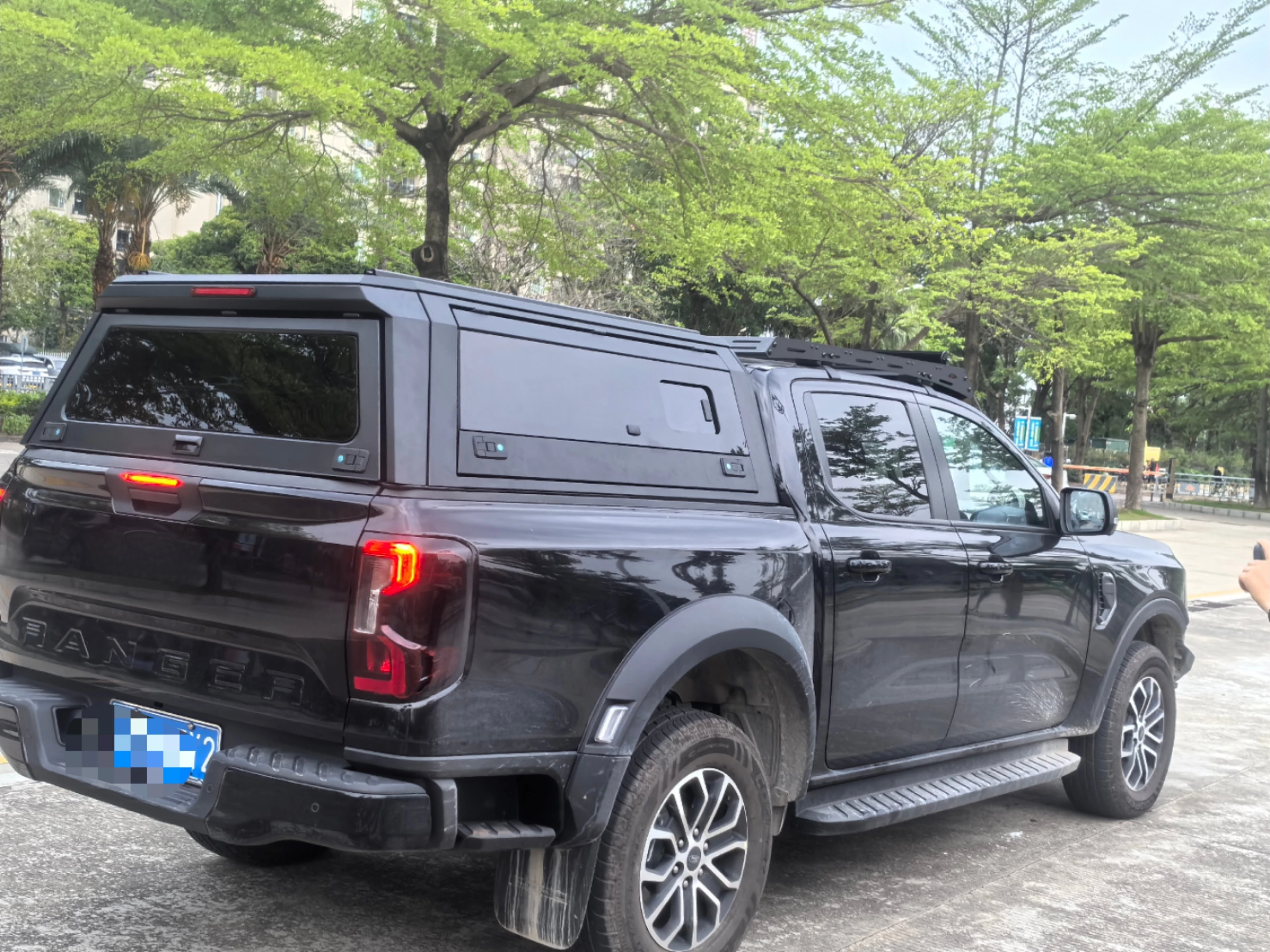 High-Quality Custom Aluminum Pickup Canopy | Universal High Cap Truck Cover | Fit  F150 | Ideal for Cargo & Exterior Protection