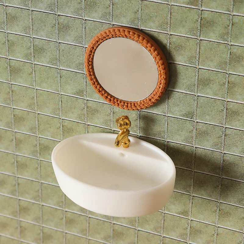 

5pcs MiniatureDollhouseMirrorSet,VintageTinyDecorativeMirrors forBJD&Dollhouse Room,Handmade Furniture Ornament for Pretend play