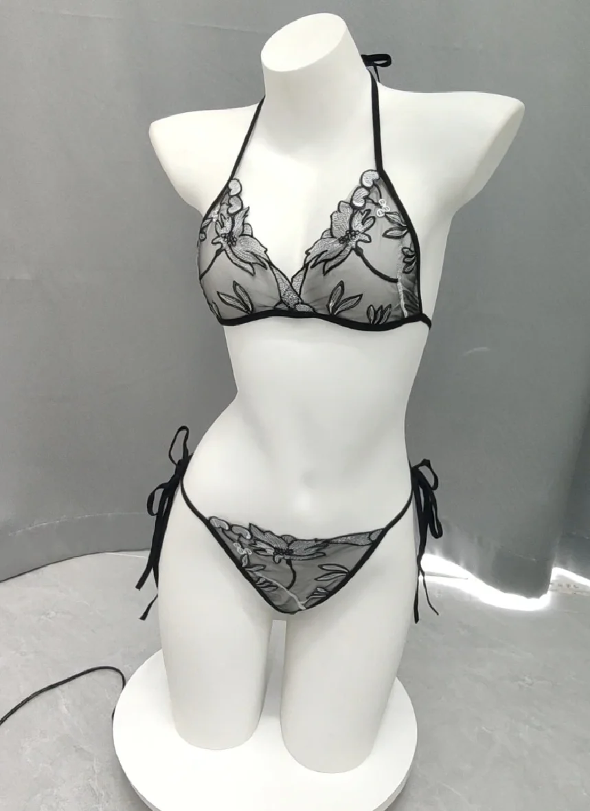 مجموعة ملابس داخلية مثيرة من الدانتيل الحار بالإضافة إلى حجم لعبة الكبار مريحة للتنفس كبيرة الحجم حمالة صدر وسراويل داخلية للنساء