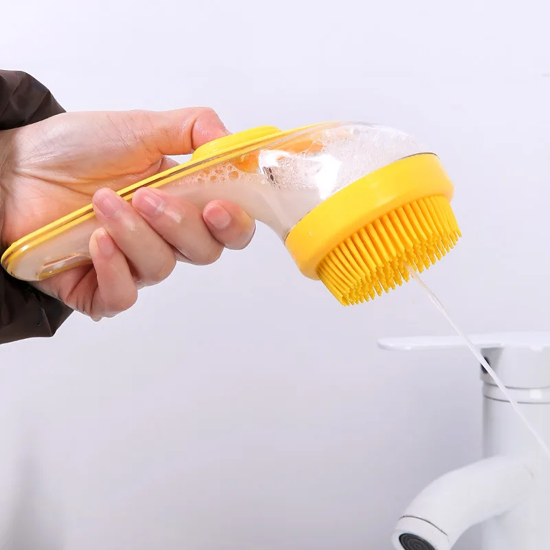 押して分配するシャワーブラシ バス&シャワーバックラブ 多機能シャワーブラシ マッサージバスブラシ シャンプー収納付き